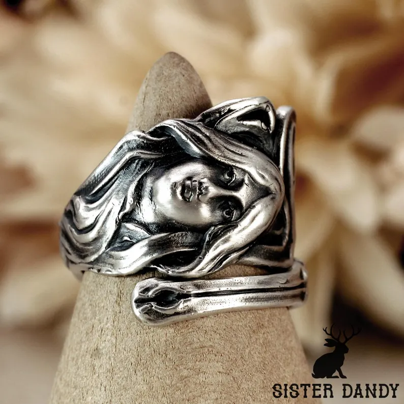 Sister Dandy 925 Sterling Silver Art Nouveau Goddess Ring
